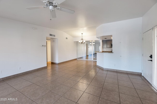 Building Photo - 7950 E Starlight Way