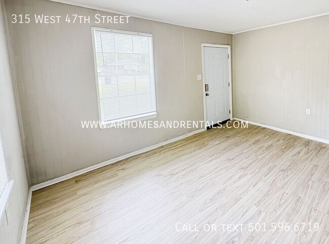 Foto del edificio - 315 W 47th St