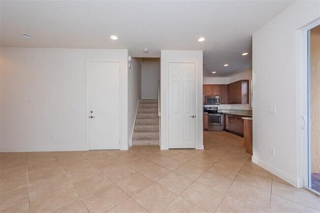 Building Photo - 6920 Long Pine Cir