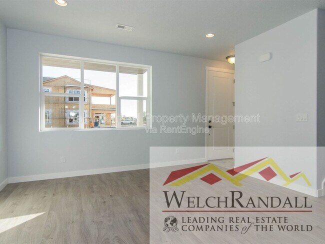 Foto del edificio - 1177 W Jackson Ave