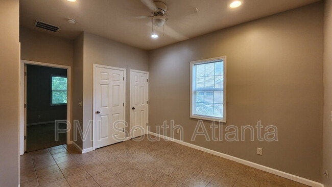 Building Photo - 1366 Clermont Ave