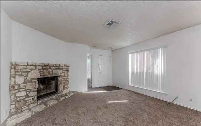 Building Photo - 8455 Cranberry Hill