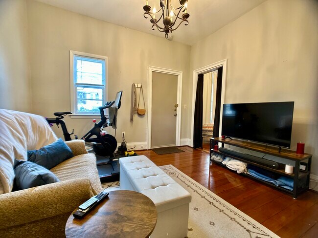 Foto del edificio - 271 Chestnut Ave