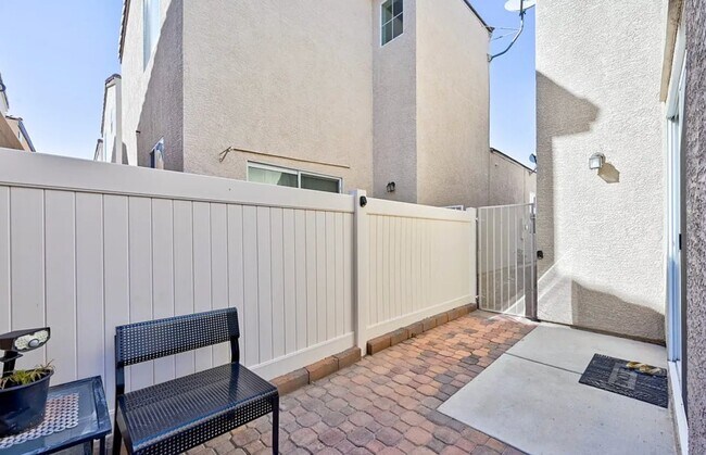 Building Photo - 7695 Crystal Village Ln