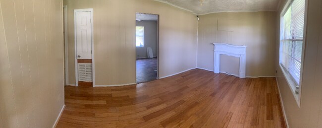 Foto del edificio - 1913 E 7 Pines St