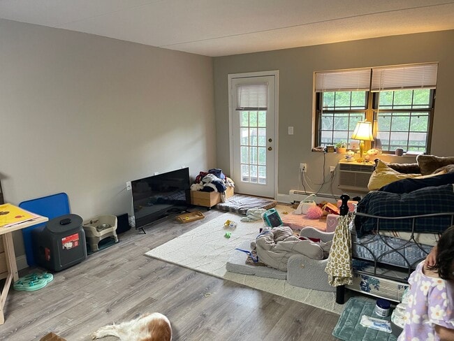 Photo - 747 Highland Avenue Apartment