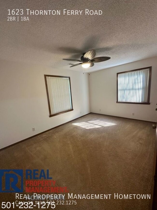 Building Photo - DUPLEX IN LHSD - CLOSE TO EVERYTHING!!