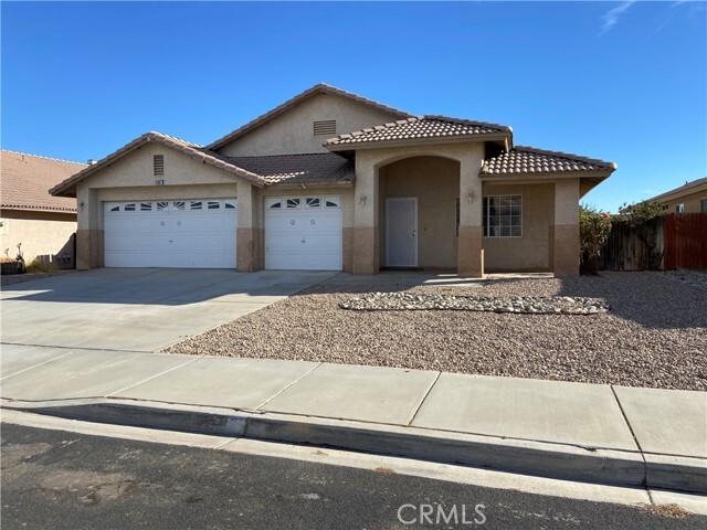 Primary Photo - 12661 White Fir Way