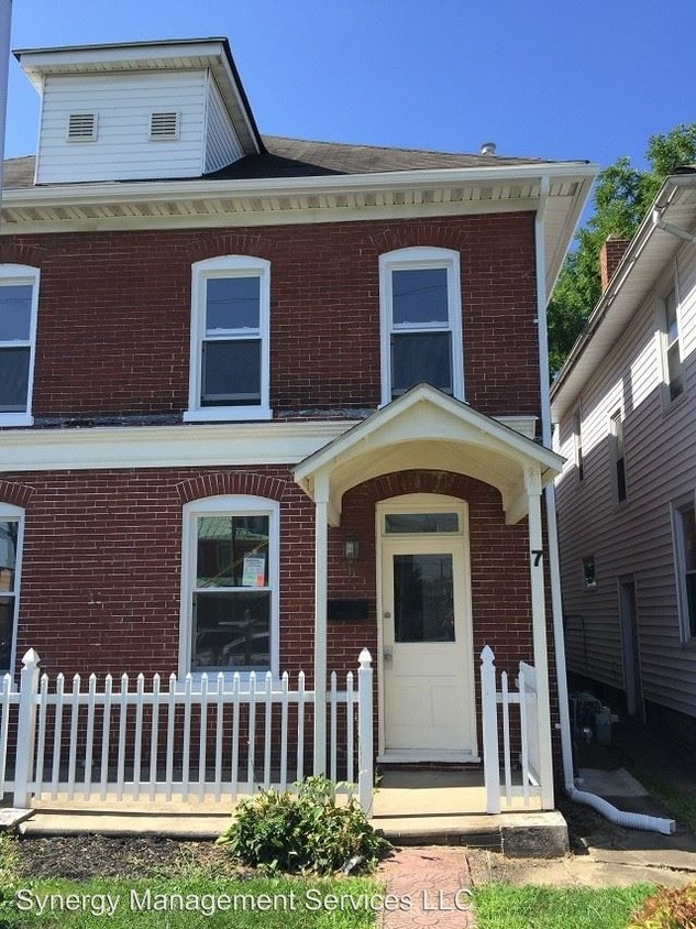 57 W Wilson Blvd, Hagerstown, MD 21740 Condo for Rent in Hagerstown