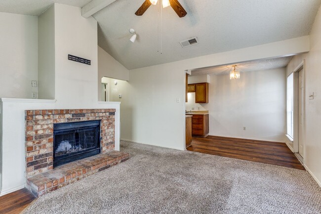 Foto del edificio - 113 Peachtree Ct