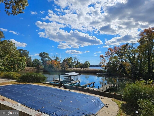 Building Photo - 355 Sturtons Ln