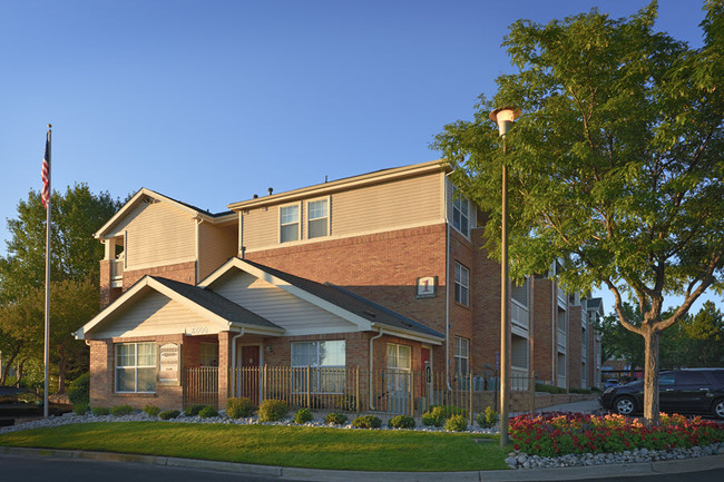 Exterior - Jefferson Square