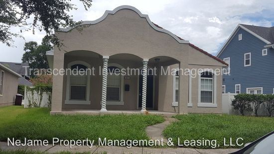 Primary Photo - 321 N Hampton Ave