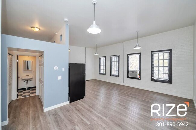 Building Photo - 325-359 Pierpont Ave