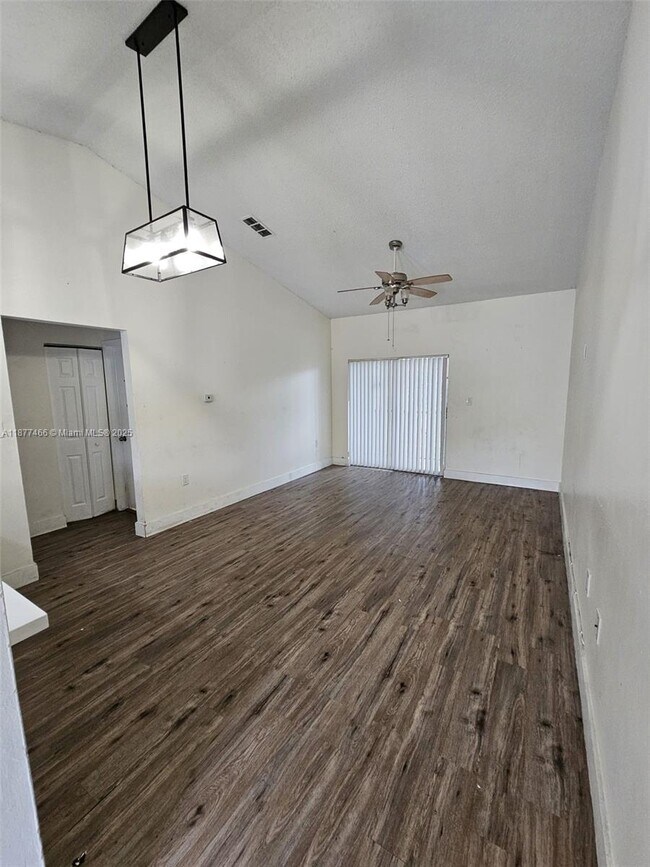 Foto del edificio - 2266 SW 81st Ave