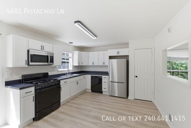 Foto del edificio - 4601 Pistachio Ln
