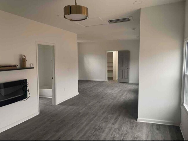 Foto del edificio - 2421 Chestnut Ave