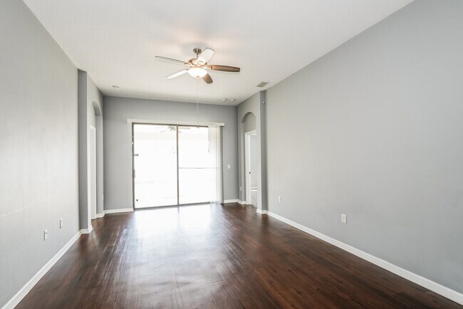 Foto del edificio - 7319 Tangle Bend Dr