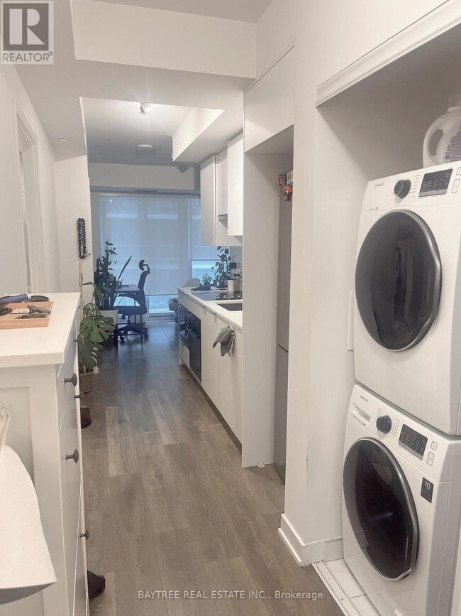 Building Photo - 99 Broadway Ave