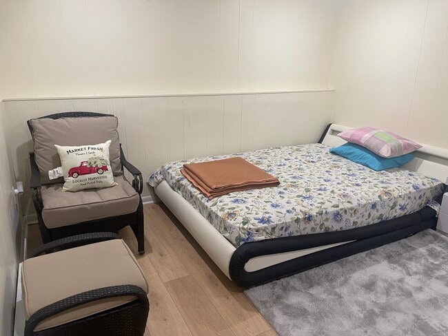 Building Photo - 4785 Sweetbrier Dr