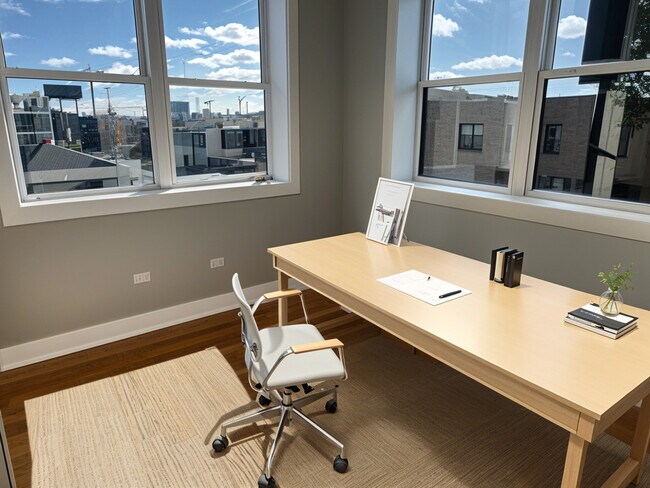 Foto del edificio - 4812 W Montrose Ave