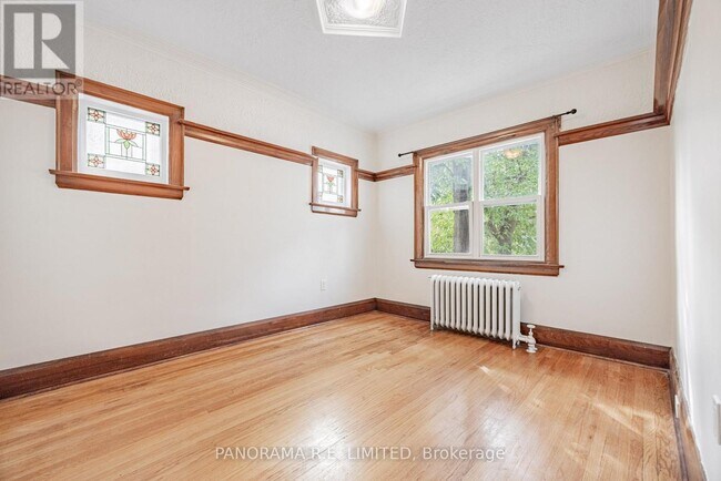 Photo du bâtiment - 134 Rockwell Ave