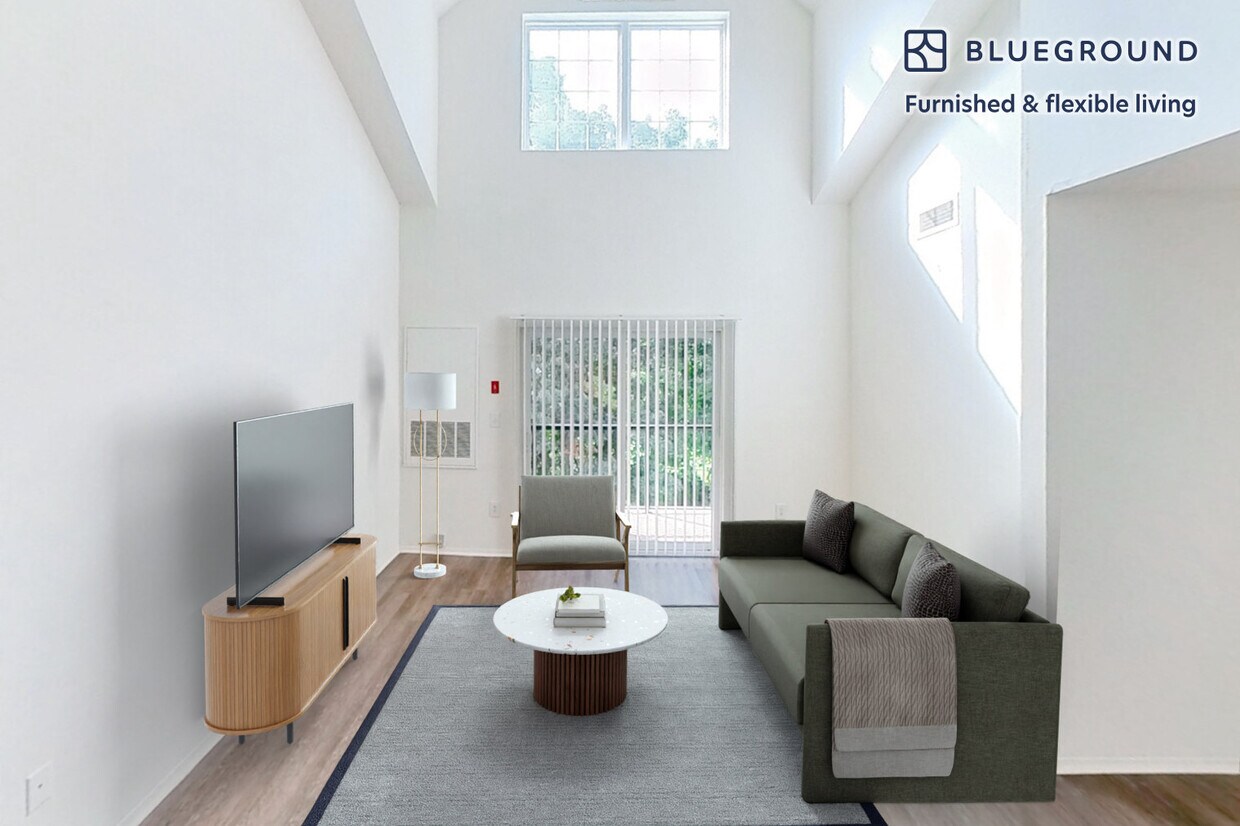 Foto principal - 100 Lexington Ridge Dr