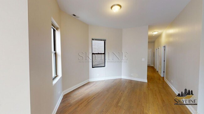 Building Photo - 1016 N. California Avenue Unit 2