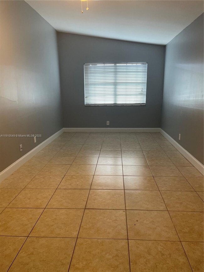 Foto del edificio - 1234 SW 71st Terrace