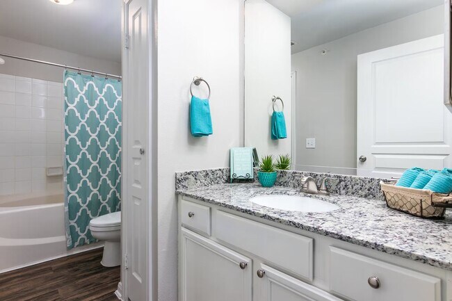 Building Photo - Where Style Meets $1,000 Savings