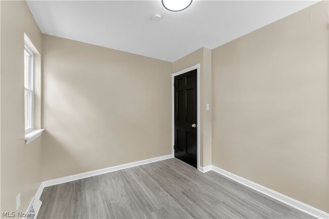 Foto del edificio - 25291 Richards Ave