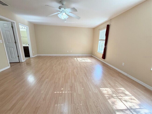 Foto del edificio - 3755 Collingwood Ln