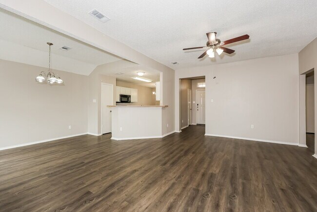 Foto del edificio - 1433 Spicewood Dr
