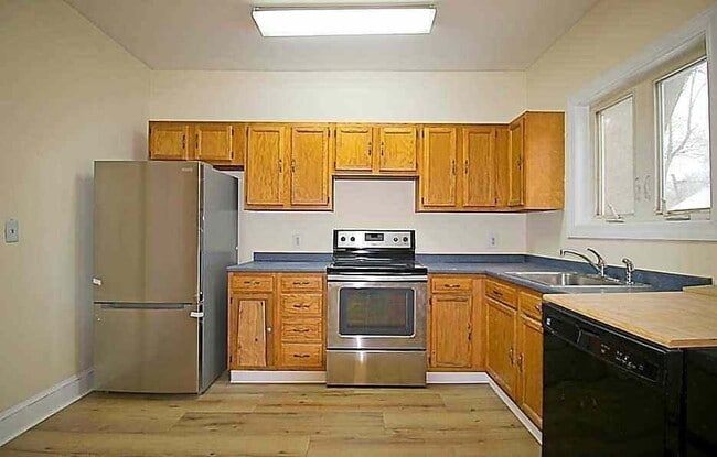 Building Photo - 58 Federal Ave