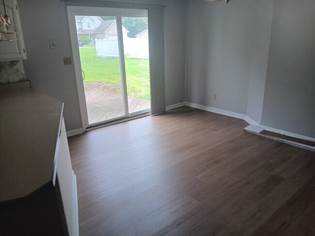 Foto del edificio - 2600 Fairway Dr