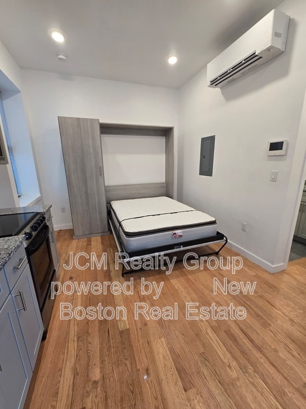 Photo - 165 Hawthorne St Apartment