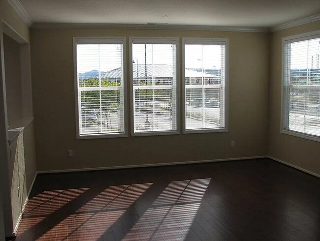 Foto del edificio - Riverwalk End Unit — YMCA & Community Park...
