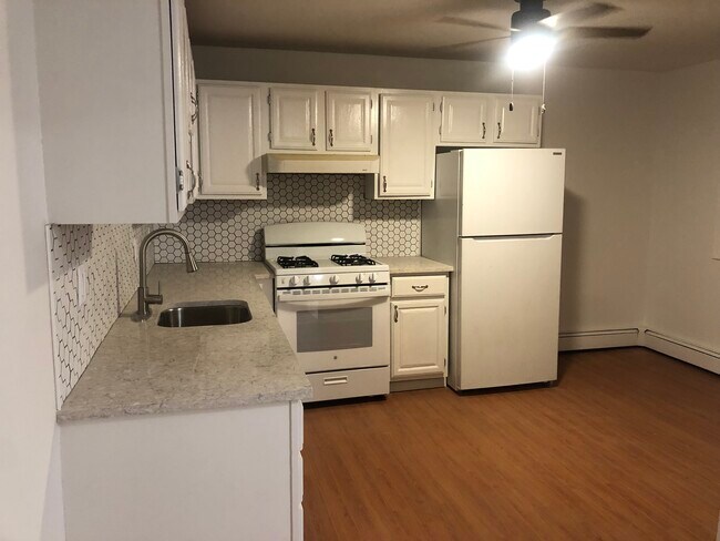 Foto del edificio - 114 Lawton St