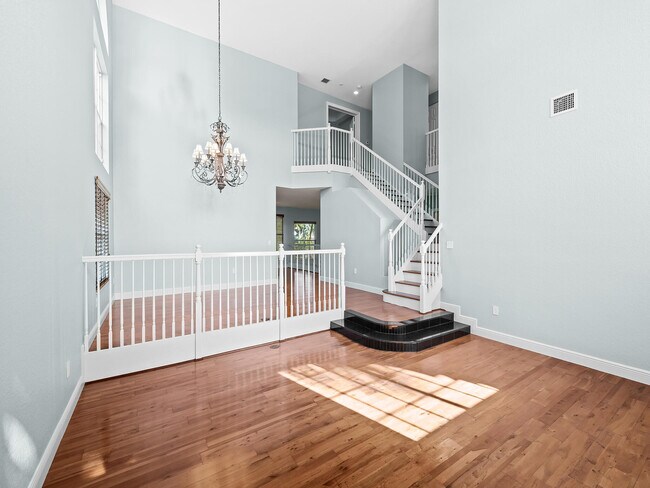 Foto del edificio - 10774 Sunset Ridge Cir