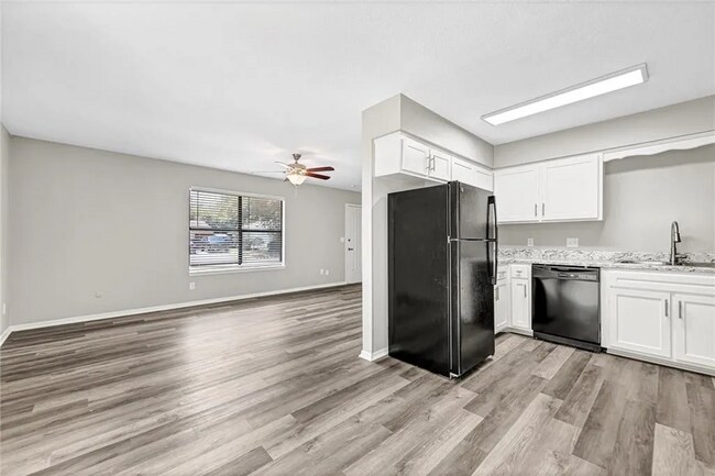 Foto del edificio - 2732 N Arroyo Ave