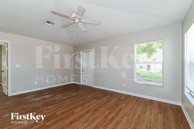 Building Photo - 12433 Catalina Dr