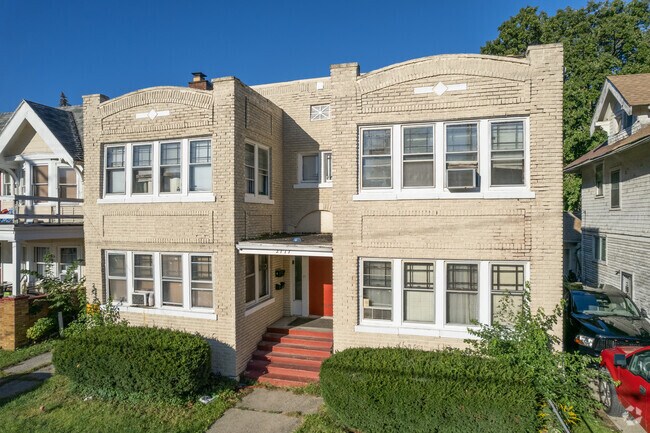 Building Photo - 2717 Fulton St