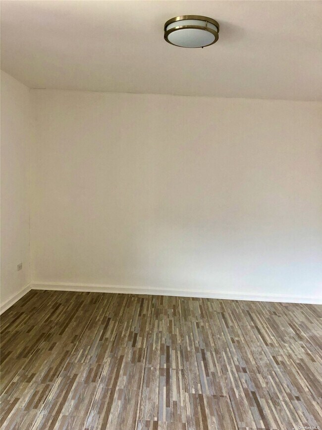 Foto del edificio - 143-55 41st Ave