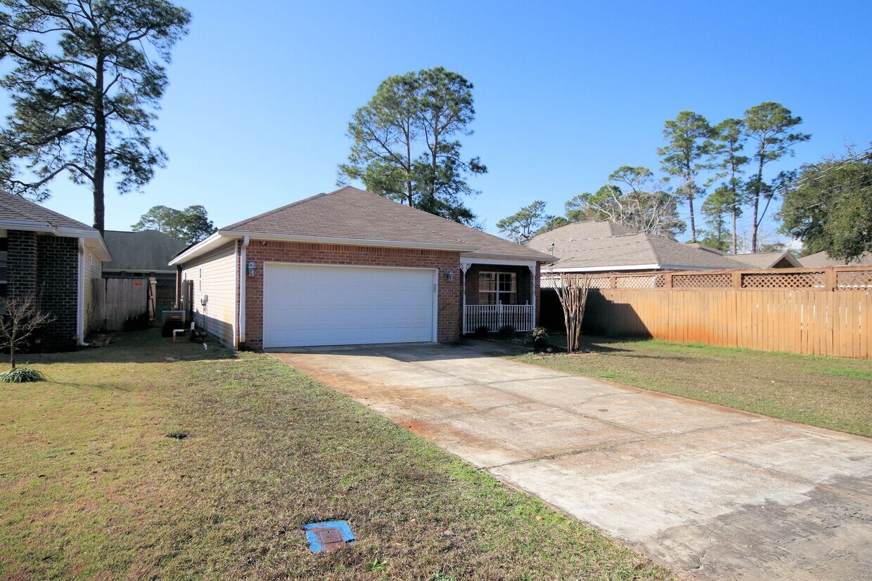 Primary Photo - Central Niceville Location