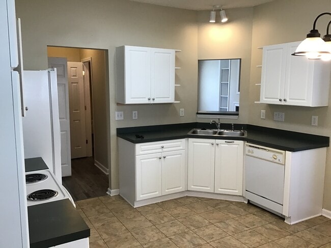 Building Photo - 300 Canvasback Way