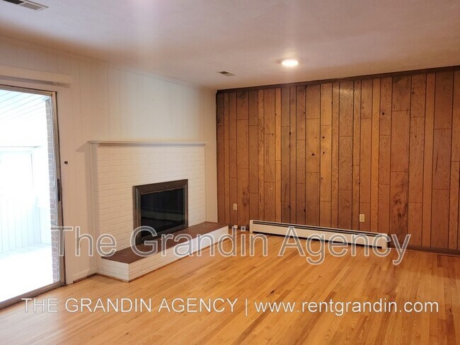 Building Photo - 312 Homeplace Dr