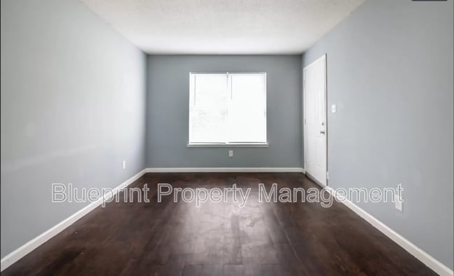 Building Photo - 2705 Avenue E