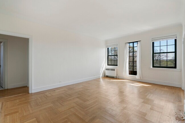 Foto del edificio - 14 N Chatsworth Ave