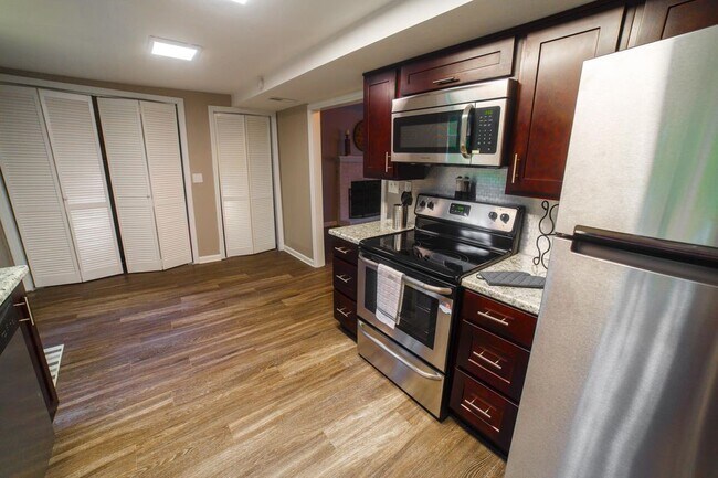 Foto del edificio - 912 Ilawood Drive