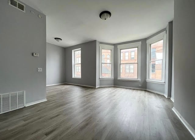 Building Photo - 2108 N Keeler Ave